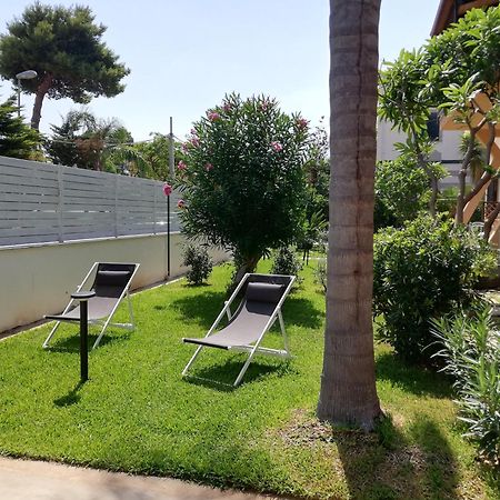 Mondello Felix - Appartamenti In Villa A 600M Dal Mare Exterior photo